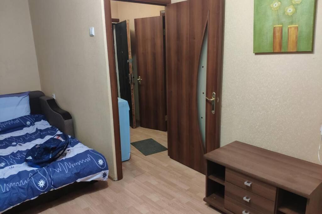 Small Apartment For 2 Kiev Eksteriør bilde